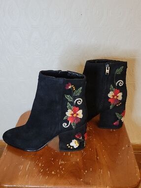 Sam Edelman Embroidered Black Floral Suede Ankle Boots